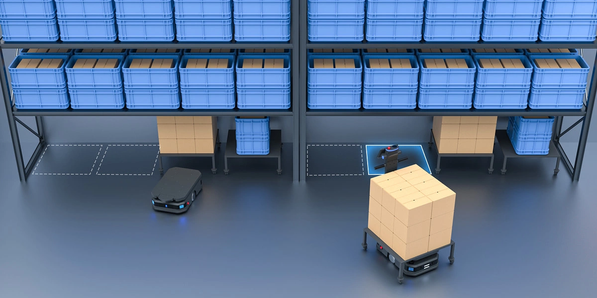 PUDU T600 — operating in a commercial environment